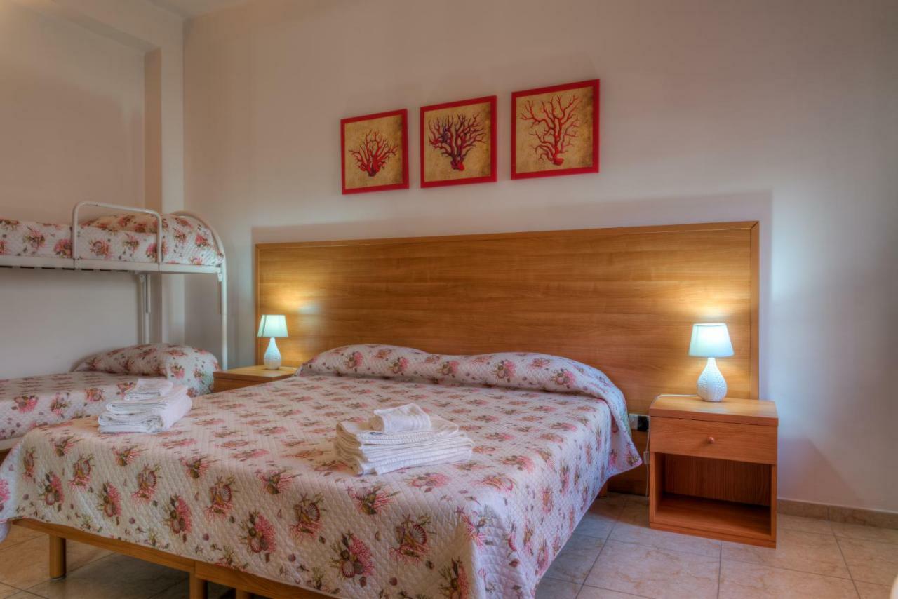 Aquarium Residence San Pietro in Bevagna Bagian luar foto